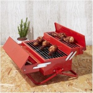 barbecue-cuisine-exterieur-jardin-piece-a-vivre-moderne-design-connecte